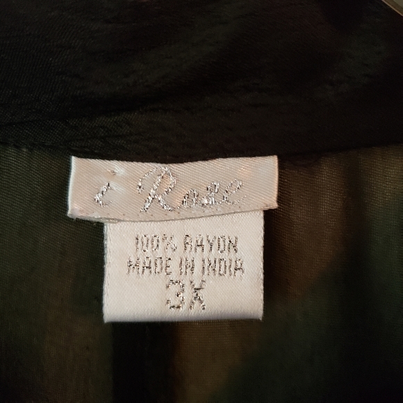 I Rose Shear Black Embroidered Kimono size 3X - Picture 3 of 3